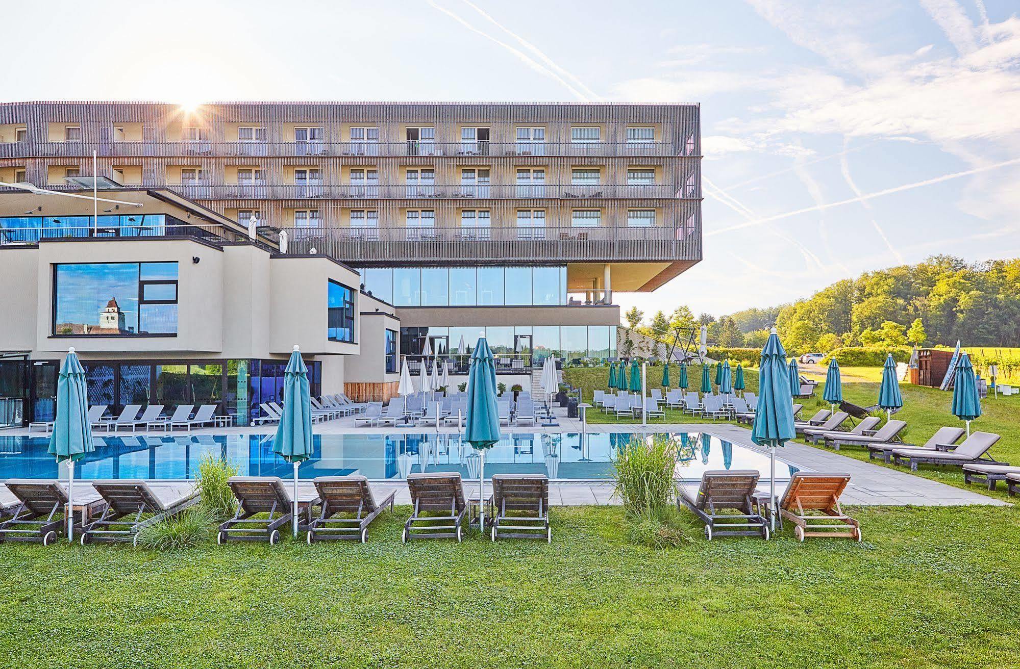 Loisium Wine & Spa Hotel Suedsteiermark Ehrenhausen Esterno foto